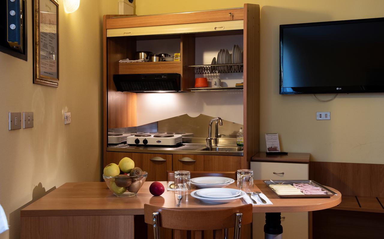 פורדנונה Hotel Montereale מראה חיצוני תמונה