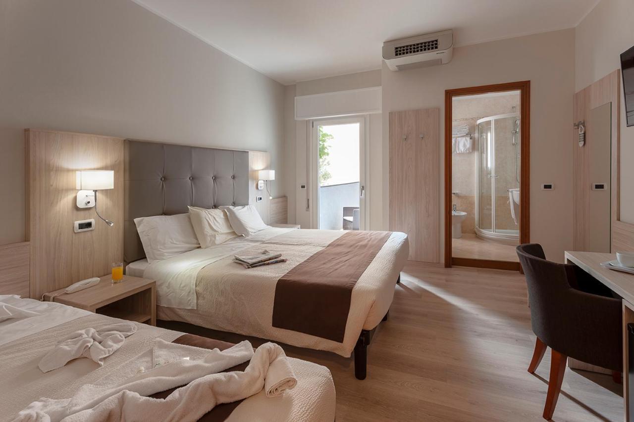 פורדנונה Hotel Montereale מראה חיצוני תמונה